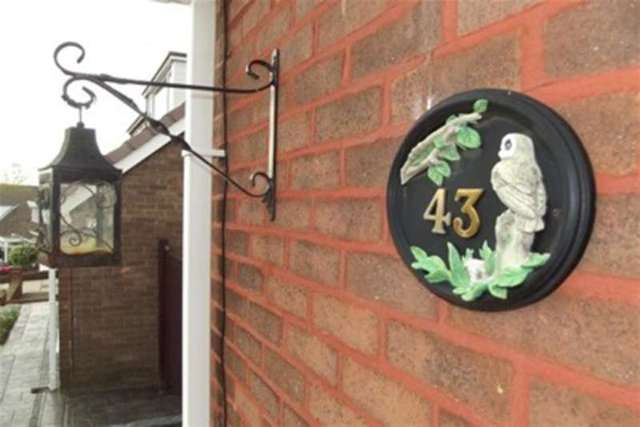  Image of 2 bedroom Bungalow to rent in Martland Crescent Wigan WN6 at Wigan, WN6 8QD