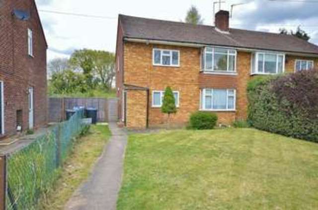  Image of 2 bedroom Flat to rent in Maxwell Road Beaconsfield HP9 at Maxwell Road  BEACONSFIELD, HP9 1QX