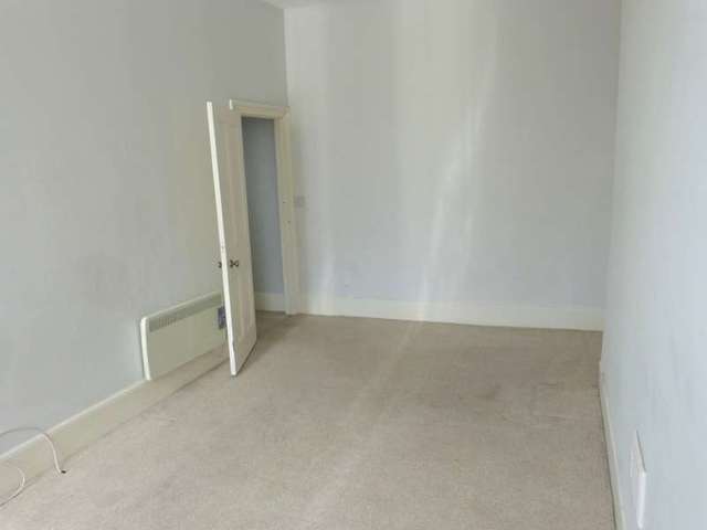  Image of 2 bedroom Maisonette to rent in Maze Hill St. Leonards-on-Sea TN38 at Maze Hill  ST. LEONARDS-ON-SEA, TN38 0BA