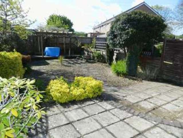  Image of 3 bedroom Semi-Detached house to rent in Kingfisher Road Weston-super-Mare BS22 at Kingfisher Road  Weston-Super-Mare, BS22 8TZ