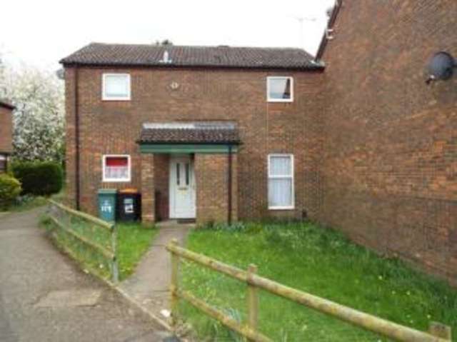  Image of 3 bedroom End of Terrace for sale in Meadow Way Leighton Buzzard LU7 at Leighton Buzzard Bedfordshire Leighton Buzzard, LU7 3XP