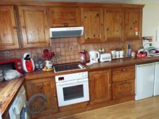  Image of 3 bedroom End of Terrace for sale in Meadow Way Leighton Buzzard LU7 at Leighton Buzzard Bedfordshire Leighton Buzzard, LU7 3XP