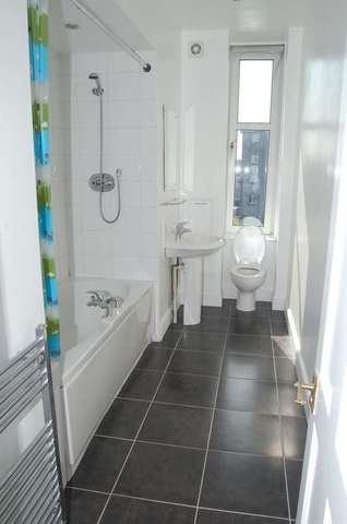  Image of 1 bedroom Flat to rent in Meadowside Street Renfrew PA4 at Meadowside Street  Renfrew, PA4 8SP