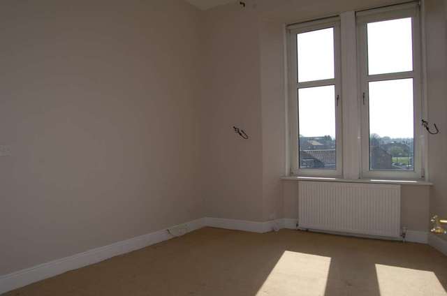  Image of 1 bedroom Flat to rent in Meadowside Street Renfrew PA4 at Meadowside Street  Renfrew, PA4 8SP
