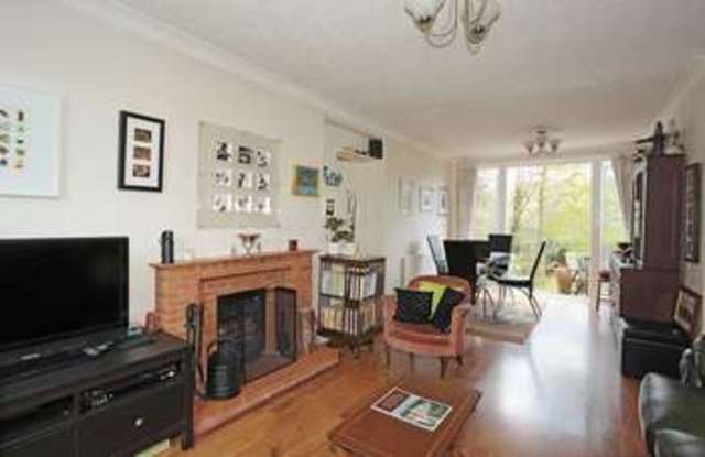  Image of 3 bedroom Detached house for sale in Medway Crowborough TN6 at Medway  Crowborough, TN6 2DP