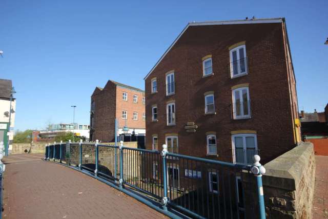  Image of 2 bedroom Apartment to rent in Melbourne Street Stalybridge SK15 at Melbourne Street  Stalybridge, SK15 2JJ