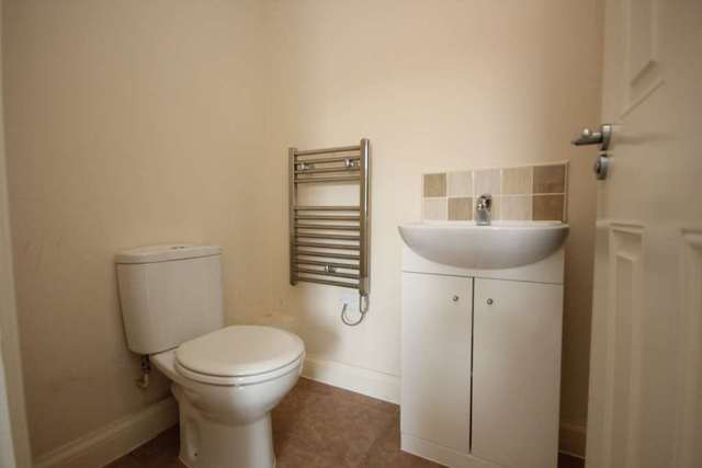 Image of 2 bedroom Apartment to rent in Melbourne Street Stalybridge SK15 at Melbourne Street  Stalybridge, SK15 2JJ