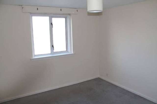  Image of 3 bedroom Maisonette for sale in Millford Drive Linwood Paisley PA3 at Millford Drive Linwood Paisley, PA3 3EJ