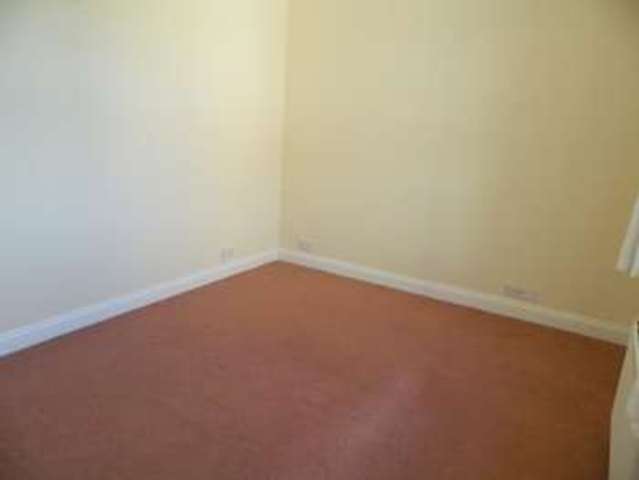  Image of 2 bedroom Flat to rent in Grove Road Milton Weston-super-Mare BS22 at Grove Road Milton Weston-Super-Mare, BS22 8HE
