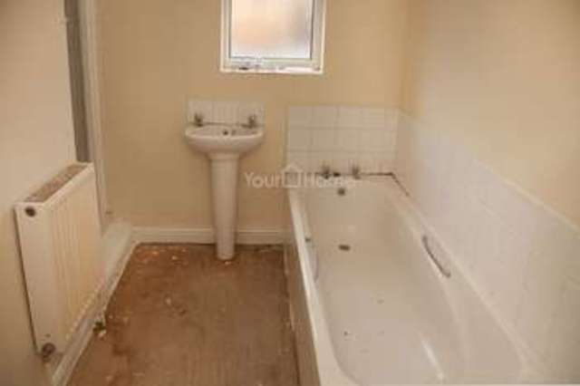  Image of 1 bedroom Terraced house to rent in Montague Terrace Lincoln LN2 at Montague Terrace  Lincoln, LN2 5BE