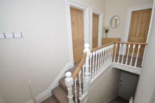  Image of 2 bedroom Flat for sale in Montrose Avenue Cotham Bristol BS6 at Montrose Avenue  Bristol, BS6 6EH