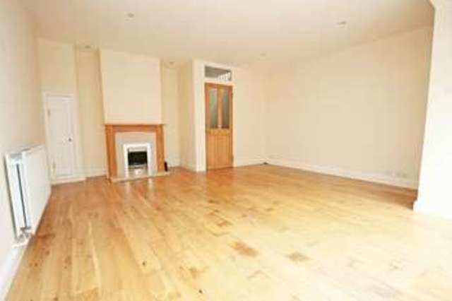  Image of 4 bedroom Terraced house to rent in Moody Street London E1 at Moody Street  London, E1 4BY