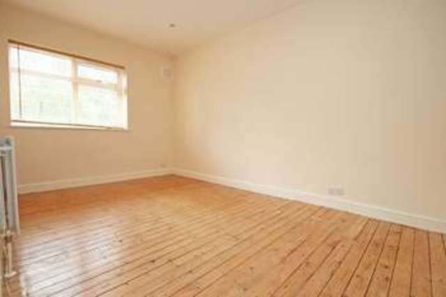  Image of 4 bedroom Terraced house to rent in Moody Street London E1 at Moody Street  London, E1 4BY