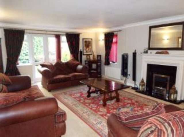  Image of 4 bedroom Detached house for sale in Moorcroft Close Walkwood Redditch B97 at Redditch Worcestershire Walkwood, B97 5WB