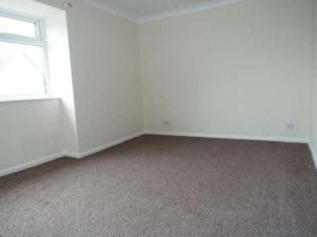  Image of 2 bedroom Flat for sale in Moorland Road Weston-super-Mare BS23 at Moorland Road Weston-super-Mare Uphill, BS23 4JA