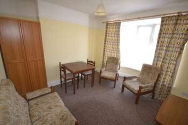  Image of 4 bedroom Semi-Detached house to rent in Mostyn Avenue Carmarthen SA31 at Mostyn Avenue  Carmarthen, SA31 2AH
