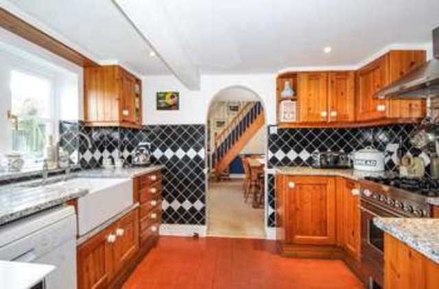  Image of 3 bedroom Semi-Detached house for sale in Mount Pleasant Brock Hill Warfield Bracknell RG42 at Bracknell Road Brock Hill Warfield, RG42 6LA