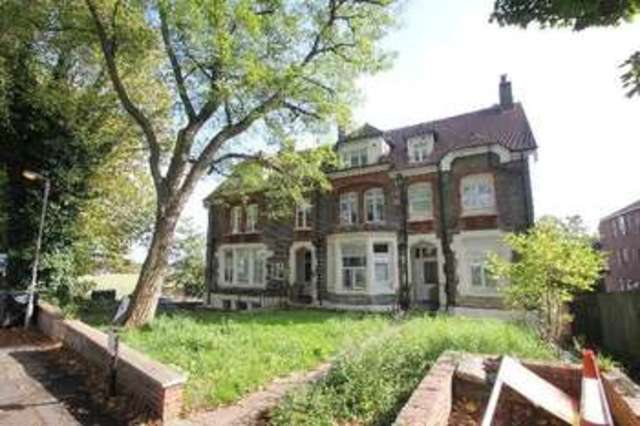  Image of Studio flat to rent in Mount View Road London N4 at London N4 4SL Finsbury Park, N4 4SL