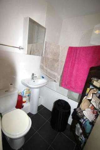  Image of Studio flat to rent in Mount View Road London N4 at London N4 4SL Finsbury Park, N4 4SL