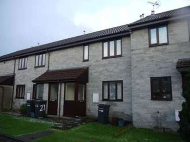  Image of 2 bedroom Flat to rent in Mowries Court Somerton TA11 at Mowries Court  Somerton, TA11 6NF