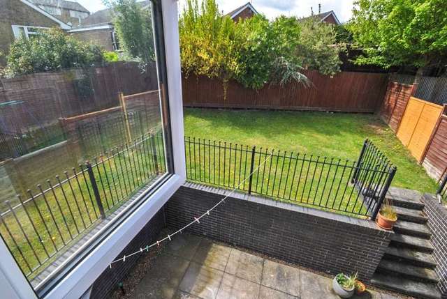  Image of 3 bedroom Detached house for sale in Munnmoore Close Kegworth Derby DE74 at Kegworth, DE74 2DG