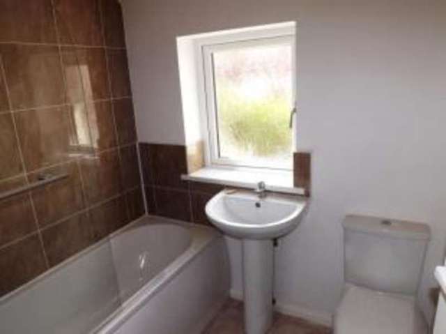  Image of 3 bedroom Semi-Detached house for sale in Myrtle Avenue Halifax HX2 at Halifax West Yorkshire Illingworth, HX2 8HS