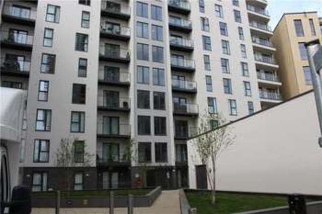  Image of 2 bedroom Apartment for sale in Guildford Road Hook Heath Woking GU22 at Guildford Road Woking Woking, GU22 7RF