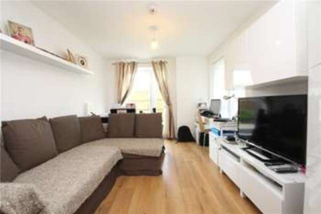  Image of 2 bedroom Apartment for sale in Guildford Road Hook Heath Woking GU22 at Guildford Road Woking Woking, GU22 7RF
