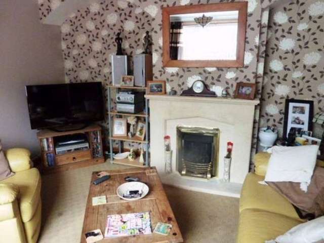  Image of 3 bedroom Terraced house to rent in New Parks Boulevard Leicester LE3 at New Parks Boulevard  Leicester, LE3 6QH