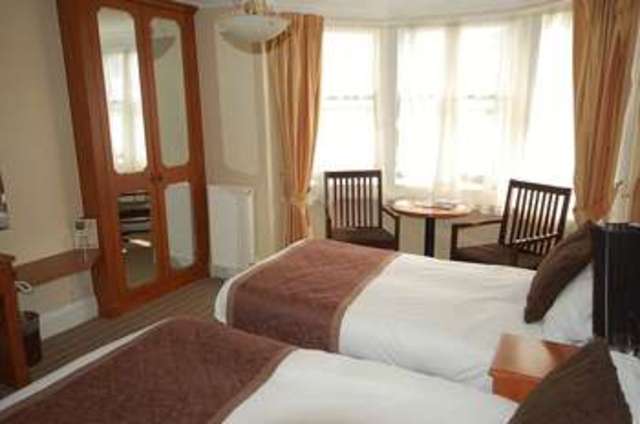  Image of 10 bedroom Property for sale in New Steine Brighton BN2 at New Steine  Brighton, BN2 1PB