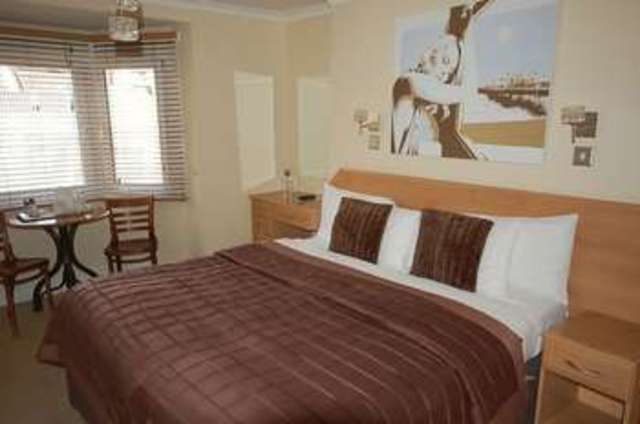  Image of 10 bedroom Property for sale in New Steine Brighton BN2 at New Steine  Brighton, BN2 1PB