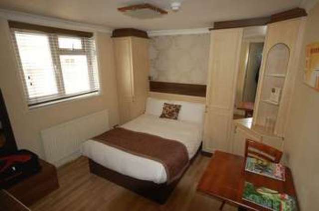  Image of 10 bedroom Property for sale in New Steine Brighton BN2 at New Steine  Brighton, BN2 1PB
