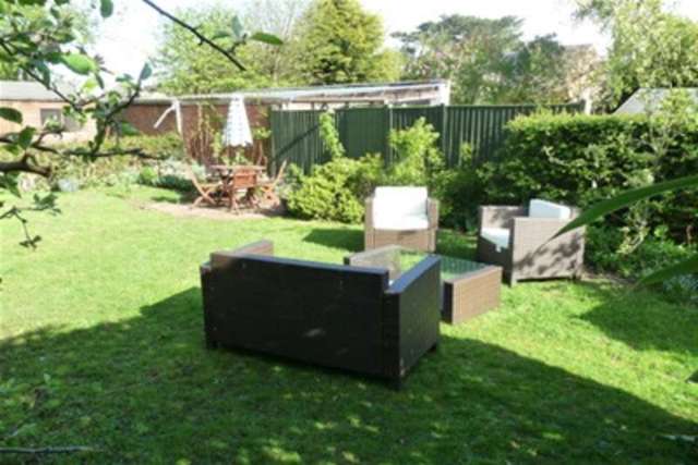  Image of 3 bedroom Detached house to rent in New Street Queniborough Leicester LE7 at Leicester, LE7 3FS