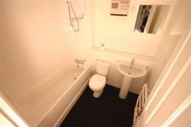  Image of 1 bedroom Flat to rent in Bridge Street Newhaven BN9 at Newhaven, BN9 9PJ