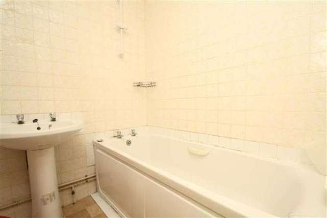  Image of 2 bedroom Flat for sale in Norfolk Court Victoria Park Gardens Worthing BN11 at Worthing, BN11 4ED