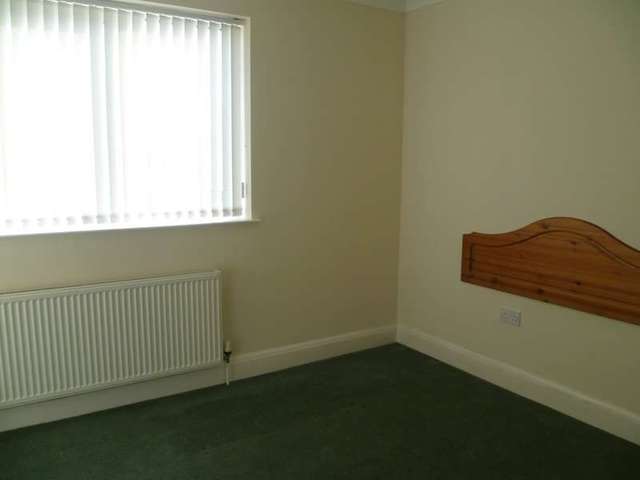  Image of 3 bedroom Detached house to rent in North Denes Road Great Yarmouth NR30 at Great Yarmouth Norfolk Great Yarmouth, NR30 4LU