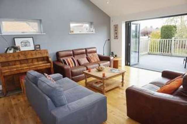  Image of 5 bedroom Bungalow for sale in North Road Clifton upon Dunsmore Rugby CV23 at North Road Clifton upon Dunsmore Rugby, CV23 0BW