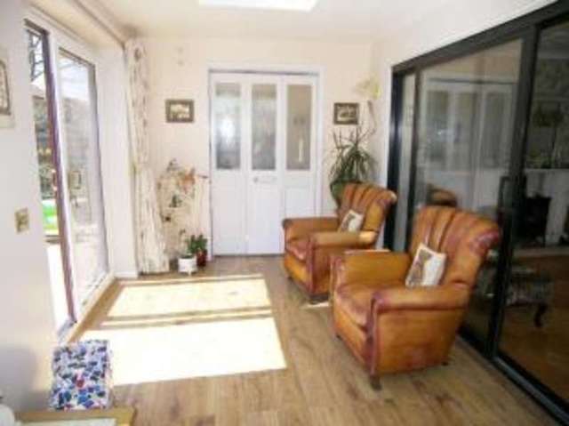 Image of 5 bedroom Detached house for sale in Hayfield Road North Wootton King
