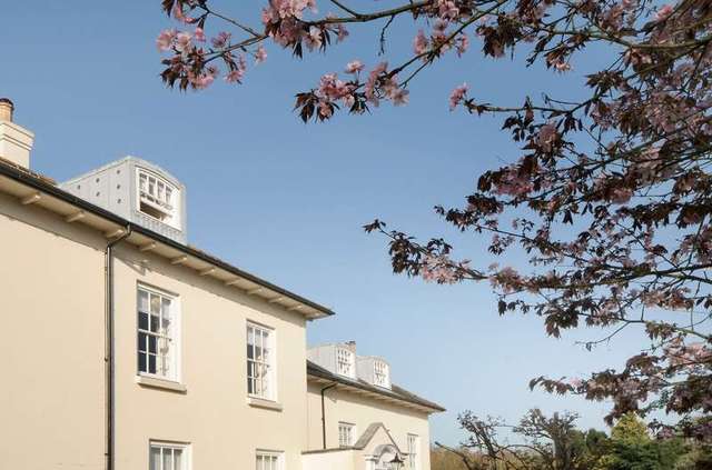  Image of 1 bedroom Flat for sale in Salthill Road Chichester PO19 at Salthill Road  Chichester, PO19 3PY
