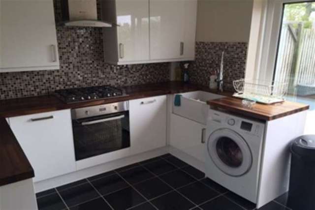  Image of 3 bedroom Terraced house to rent in Oakhill Crescent Birmingham B27 at Birmingham, B27 7LS