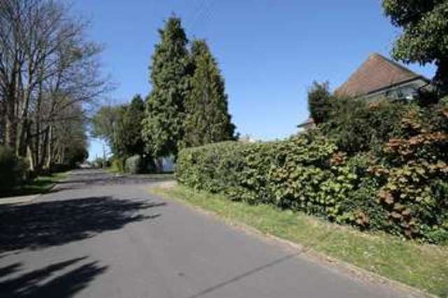  Image of 3 bedroom Detached house for sale in Oakwood Close Burgess Hill RH15 at 9 Oakwood Close  Burgess Hill, RH15 0HY