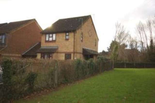  Image of 1 bedroom Semi-Detached house for sale in Oakwood Drive Uckfield TN22 at Uckfield East Sussex Ringles Cross, TN22 1XA