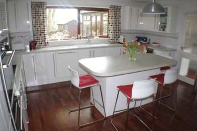  Image of 4 bedroom Detached house for sale in Old Bath Road Sonning Reading RG4 at Old Bath Road Sonning Reading, RG4 6SY