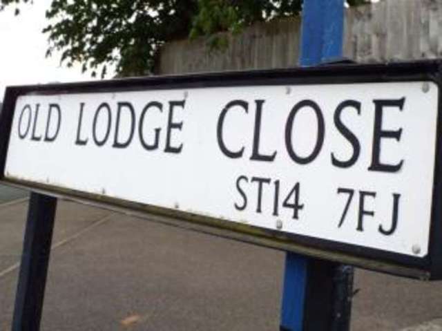  Image of 2 bedroom Flat for sale in Old Lodge Close Uttoxeter ST14 at Uttoxeter Staffordshire Uttoxeter, ST14 7FJ