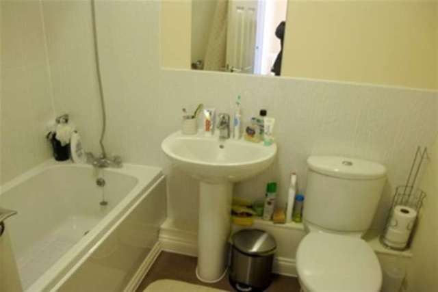  Image of 4 bedroom Detached house to rent in Old Moat Way Ward End Birmingham B8 at Birmingham, B8 2DL