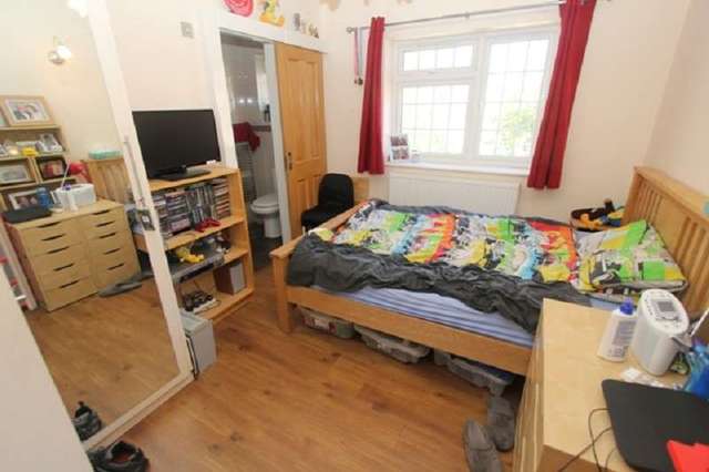  Image of 2 bedroom Property for sale in Old Rectory Gardens Edgware HA8 at Old Rectory Gardens  Edgware, HA8 7LS