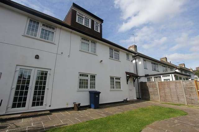  Image of 2 bedroom Property for sale in Old Rectory Gardens Edgware HA8 at Old Rectory Gardens  Edgware, HA8 7LS
