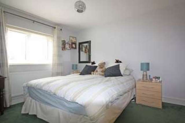  Image of 2 bedroom Flat to rent in Tate Mews Tate Road Southampton SO15 at Tate Road  Southampton, SO15 0NX