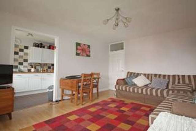  Image of 2 bedroom Flat to rent in Tate Mews Tate Road Southampton SO15 at Tate Road  Southampton, SO15 0NX