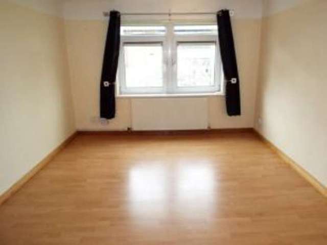  Image of 1 bedroom Flat for sale in Old Redbridge Road Southampton SO15 at Old Redbridge Road Southampton Millbrook, SO15 0NF